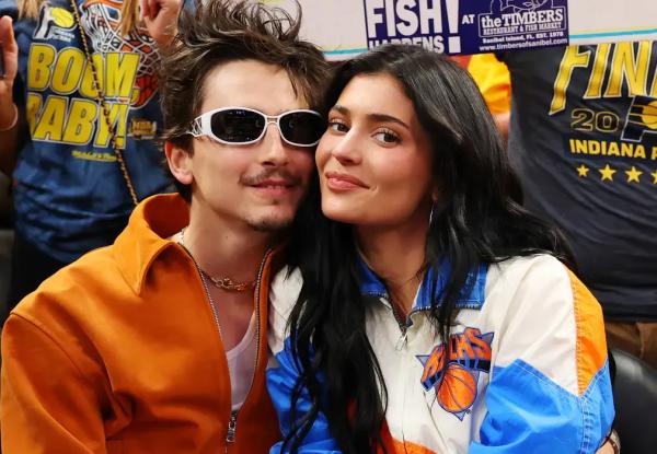 Кайли Дженнер отреагировала на слух о расставании с Тимоти Шаламе Кайли Дженнер отреагировала на слух о расставании с Тимоти Шаламе