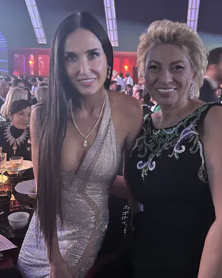 Меган Маркл и принц Гарри встретились со звёздным астрологом из России Меган Маркл и принц Гарри встретились со звёздным астрологом из России