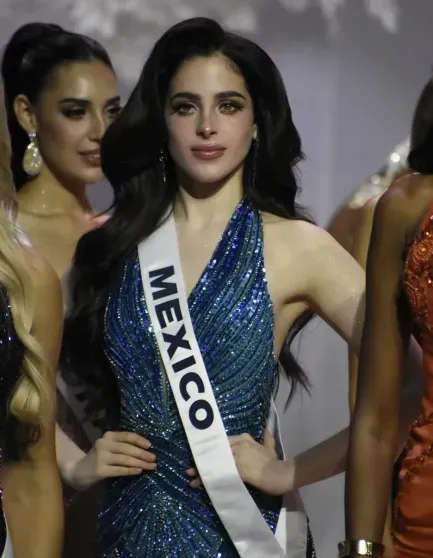 В конкурсе "Мисс Вселенная" победила участница из Мексики &mdash; после грандиозного скандала с организатором