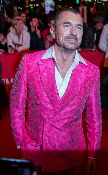 
                Лили Коллинз, Эшли Парк и другие: французская премьера 5 сезона &ldquo;Эмили в Париже&rdquo;            