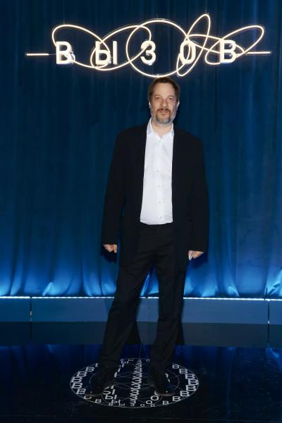 
                "Вызов": Алла Сигалова, Софья Эрнст и другие гости церемонии            