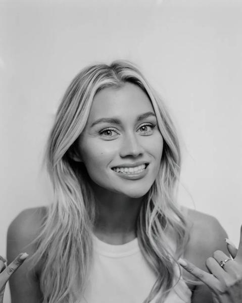 Маш Милаш: "Мне невероятно повезло с проектами и с людьми"
Маш Милаш: "Мне невероятно повезло с проектами и с людьми"