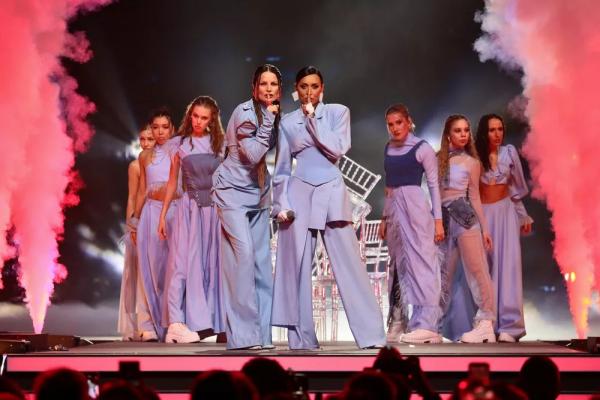 Алсу, Киркоров, Чеботина и другие: легенды на "Песне года-2025"
Алсу, Киркоров, Чеботина и другие: легенды на "Песне года-2025"