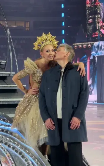 Дмитрий Песков пришёл поддержать Татьяну Навку на премьере её ледового шоу