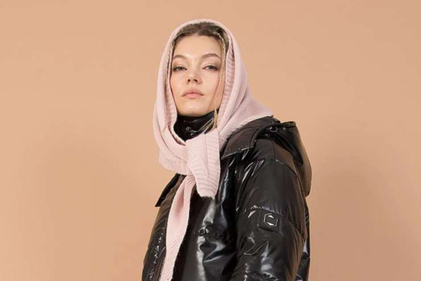 Тепло и стильно: шерстяная косынка как новый символ зимней женственности