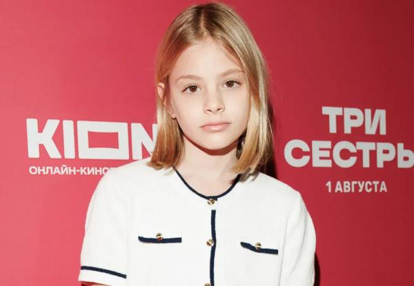 "Я не второстепенная личность". 11-летняя дочь Тимати рассказала об известности и отношениях с отцом "Я не второстепенная личность". 11-летняя дочь Тимати рассказала об известности и отношениях с отцом