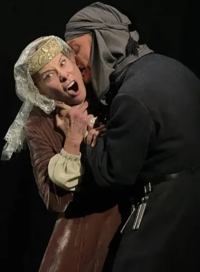 "Красива, женственна, притягательна". В сети обсуждают Юлию Высоцкую в спектакле "Макбет" и реакцию её мужа Андрея Кончаловского "Красива, женственна, притягательна". В сети обсуждают Юлию Высоцкую в спектакле "Макбет" и реакцию её мужа Андрея Кончаловского