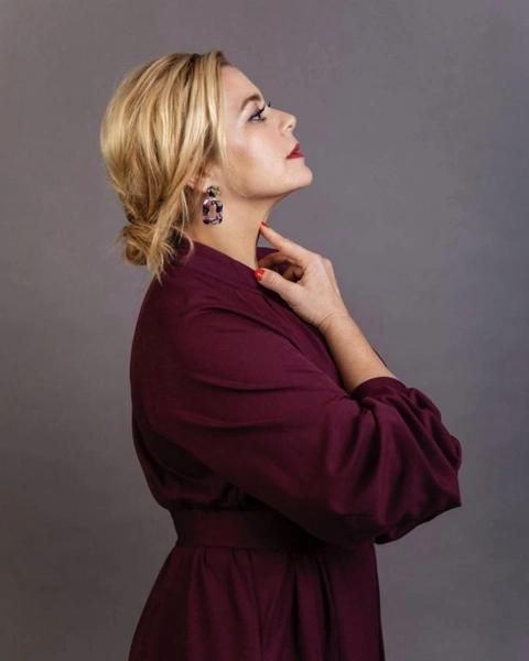 «Я абсолютно не шальная»: Ирина Пегова о том, что привлекает ее в мужчинах, а также неадекватных поклонниках и пластике «Я абсолютно не шальная»: Ирина Пегова о том, что привлекает ее в мужчинах, а также неадекватных поклонниках и пластике