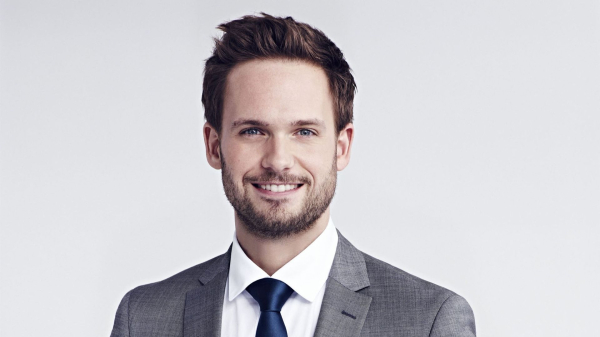 Патрик Джей Адамс