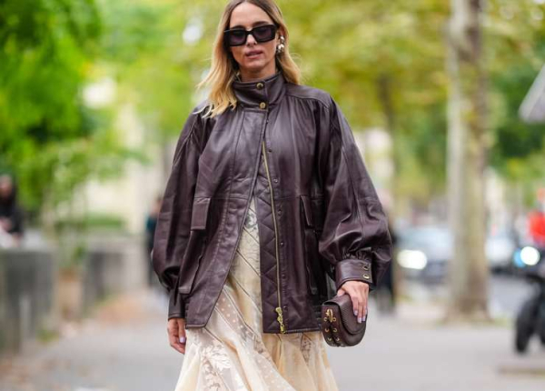 Красный макинтош, бомбер и другие интересные идеи верхней одежды на осень Красный макинтош, бомбер и другие интересные идеи верхней одежды на осень