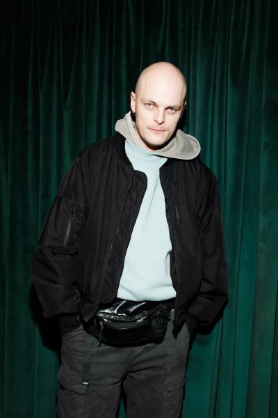 Даниил Страхов, Сергей Гилев, Максим Матвеев и Елизавета Боярская: светская премьера сериала “Тоннель”
Даниил Страхов, Сергей Гилев, Максим Матвеев и Елизавета Боярская: светская премьера сериала “Тоннель”