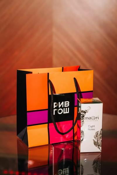 Игорь и Ольга Крутые, Филипп Киркоров, Дима Билан и другие на вечеринке журнала HELLO! на "Новой волне" в Казани
Игорь и Ольга Крутые, Филипп Киркоров, Дима Билан и другие на вечеринке журнала HELLO! на "Новой волне" в Казани