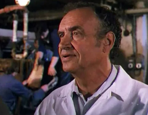 Умер актер фильма Никиты Михалкова «Утомленные солнцем» Андре Умански Умер актер фильма Никиты Михалкова «Утомленные солнцем» Андре Умански