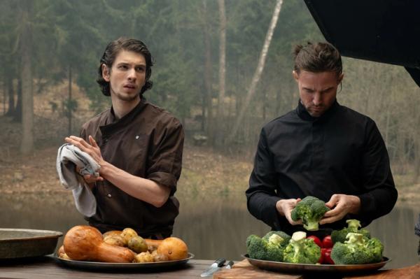 Даниил Воробьев о дочке, растущих гонорарах и мистике «Жара»: «Я убрал все лишнее и начинаю эпоху сути» Даниил Воробьев о дочке, растущих гонорарах и мистике «Жара»: «Я убрал все лишнее и начинаю эпоху сути»