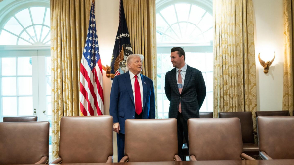 Чарли Кирк Чарли Кирк