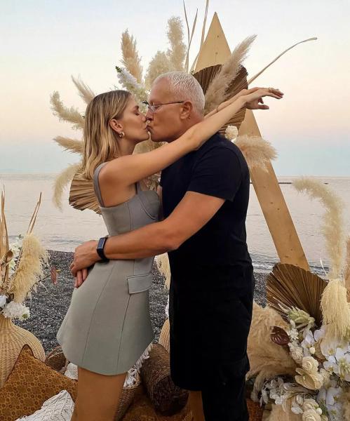 Александр Лебедев раскрыл свое отношение к Елене Перминовой после расставания
Александр Лебедев раскрыл свое отношение к Елене Перминовой после расставания