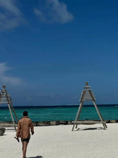 Жена Милоша Биковича делится пляжными фото из отпуска
Жена Милоша Биковича делится пляжными фото из отпуска