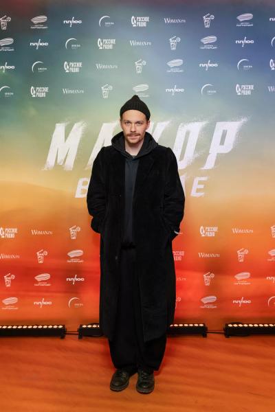 Павел Чинарев c семьей, Лиза Шакира, Лиза Моряк и другие на премьере фильма "Мажор в Дубае"
Павел Чинарев c семьей, Лиза Шакира, Лиза Моряк и другие на премьере фильма "Мажор в Дубае"