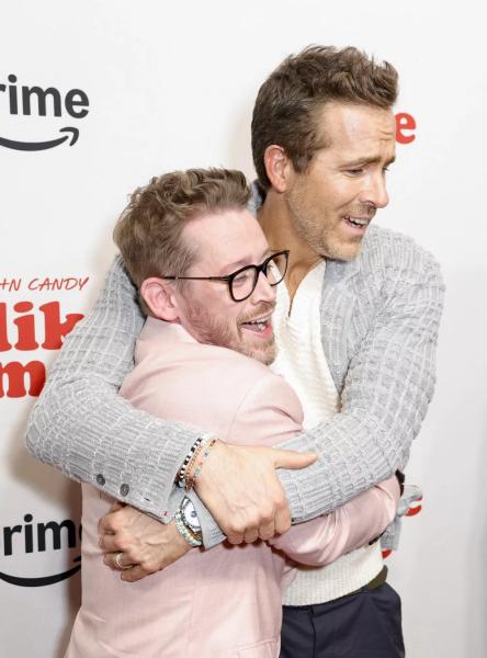 Блейк Лайвли пропустила премьеру Райана Рейнольдса из-за подруги
Блейк Лайвли пропустила премьеру Райана Рейнольдса из-за подруги