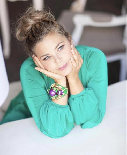 «Я абсолютно не шальная»: Ирина Пегова о том, что привлекает ее в мужчинах, а также неадекватных поклонниках и пластике «Я абсолютно не шальная»: Ирина Пегова о том, что привлекает ее в мужчинах, а также неадекватных поклонниках и пластике