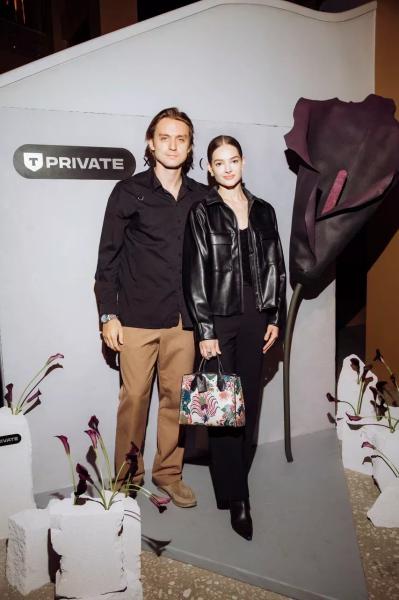 Zivert, Елизавета Базыкина, Полина Гагарина, Леонид Ярмольник на звездной вечеринке в Москве
Zivert, Елизавета Базыкина, Полина Гагарина, Леонид Ярмольник на звездной вечеринке в Москве