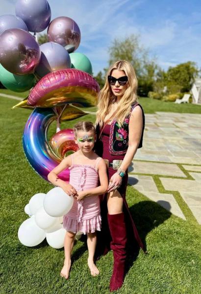 Джессика Симпсон прокомментировала слухи о воссоединении с мужем
Джессика Симпсон прокомментировала слухи о воссоединении с мужем