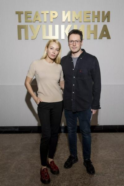 Екатерина и Александр Стриженовы, Агриппина Стеклова и другие на театральной премьере в Москве
Екатерина и Александр Стриженовы, Агриппина Стеклова и другие на театральной премьере в Москве