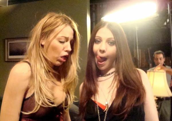 Блейк Лайвли опубликовала архивное фото с Мишель Трахтенберг
Блейк Лайвли опубликовала архивное фото с Мишель Трахтенберг