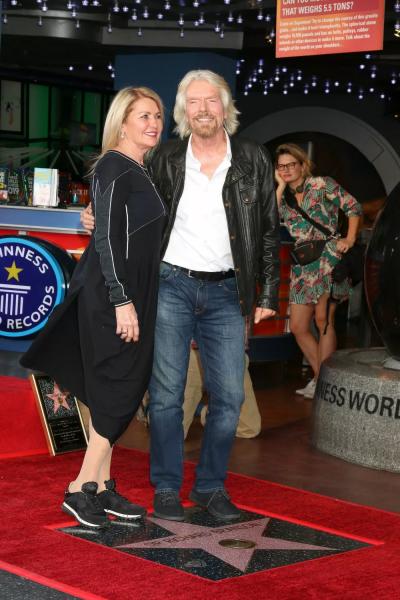 Ушла из жизни жена миллиардера Ричарда Брэнсона
Ушла из жизни жена миллиардера Ричарда Брэнсона