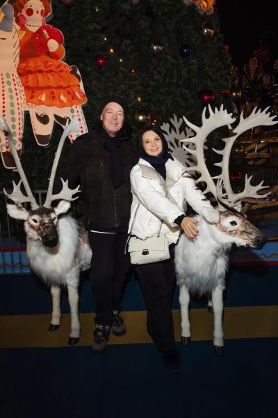 
                Филипп Киркоров, Юлия и Анна Пересильд, Татьяна Навка и другие на открытии ГУМ-катка            