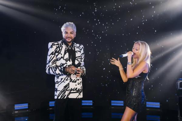 Игорь и Ольга Крутые, Филипп Киркоров, Дима Билан и другие на вечеринке журнала HELLO! на "Новой волне" в Казани
Игорь и Ольга Крутые, Филипп Киркоров, Дима Билан и другие на вечеринке журнала HELLO! на "Новой волне" в Казани