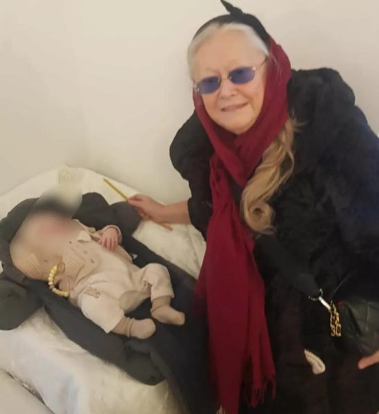 Никита и Татьяна Михалковы крестили правнука
Никита и Татьяна Михалковы крестили правнука