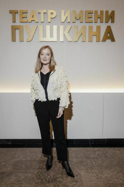 Екатерина и Александр Стриженовы, Агриппина Стеклова и другие на театральной премьере в Москве
Екатерина и Александр Стриженовы, Агриппина Стеклова и другие на театральной премьере в Москве