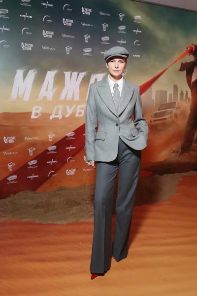 Павел Чинарев c семьей, Лиза Шакира, Лиза Моряк и другие на премьере фильма "Мажор в Дубае"
Павел Чинарев c семьей, Лиза Шакира, Лиза Моряк и другие на премьере фильма "Мажор в Дубае"