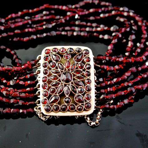 Моя прелесть: как правильно ухаживать за драгоценными камнями Моя прелесть: как правильно ухаживать за драгоценными камнями