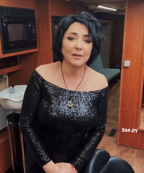 Лолита Милявская призналась, что была сдута, как шарик после ее отмены Лолита Милявская призналась, что была сдута, как шарик после ее отмены