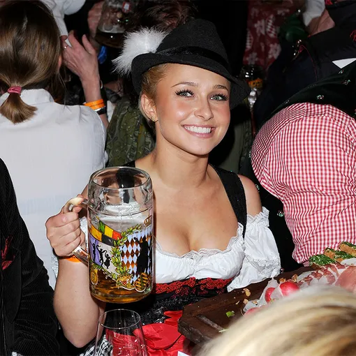 «Не быть пьяной — единственный способ остаться в живых»: истории от знаменитых женщин с алкогольной зависимостью «Не быть пьяной — единственный способ остаться в живых»: истории от знаменитых женщин с алкогольной зависимостью