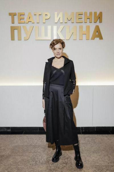 Екатерина и Александр Стриженовы, Агриппина Стеклова и другие на театральной премьере в Москве
Екатерина и Александр Стриженовы, Агриппина Стеклова и другие на театральной премьере в Москве