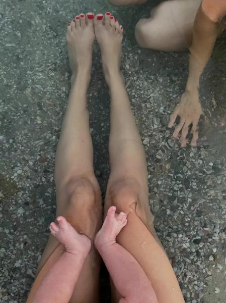 Александр Петров с женой показали, как проводят отпуск с сыном
Александр Петров с женой показали, как проводят отпуск с сыном