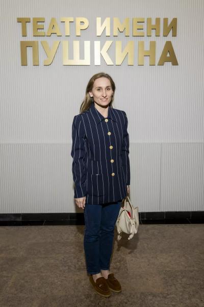 Екатерина и Александр Стриженовы, Агриппина Стеклова и другие на театральной премьере в Москве
Екатерина и Александр Стриженовы, Агриппина Стеклова и другие на театральной премьере в Москве