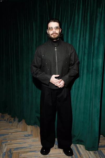 Даниил Страхов, Сергей Гилев, Максим Матвеев и Елизавета Боярская: светская премьера сериала “Тоннель”
Даниил Страхов, Сергей Гилев, Максим Матвеев и Елизавета Боярская: светская премьера сериала “Тоннель”