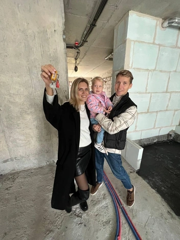 Олег Солнцев: «Фанаты говорят, что новый ведущий „НашПотребНадзор“ перенимает мои интонации и стиль» Олег Солнцев: «Фанаты говорят, что новый ведущий „НашПотребНадзор“ перенимает мои интонации и стиль»