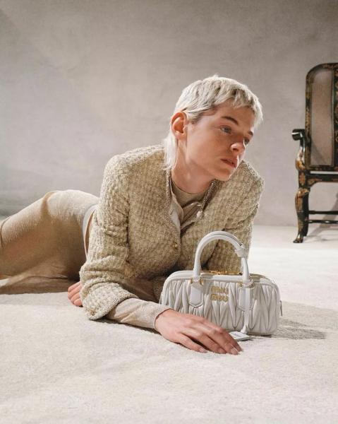 Рами Малек впервые за долгое время прокомментировал роман с Эммой Коррин
Рами Малек впервые за долгое время прокомментировал роман с Эммой Коррин