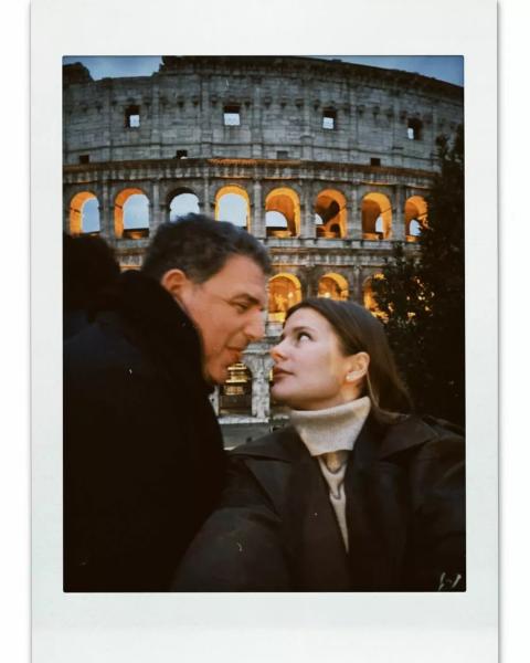 
                Максим Виторган отдыхает с возлюбленной в Риме            