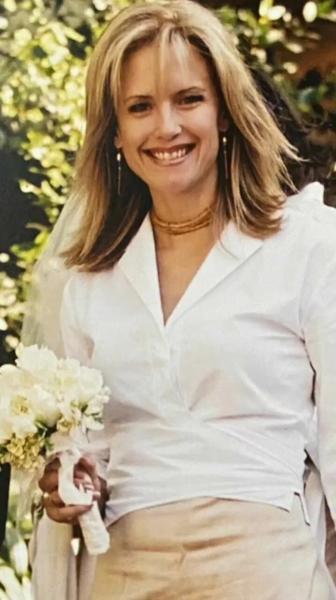 Джон Траволта почтил память покойной жены в день ее рождения
Джон Траволта почтил память покойной жены в день ее рождения