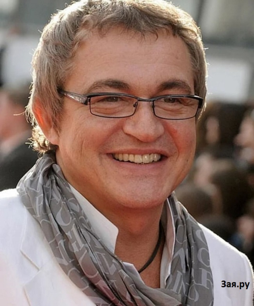 Машина Дмитрия Диброва Mercedes была разбита всмятку (видео) Машина Дмитрия Диброва Mercedes была разбита всмятку (видео)