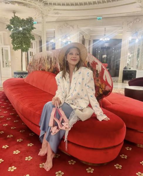 Лиза Арзамасова и Илья Авербух отправились в романтическую поездку без детей
Лиза Арзамасова и Илья Авербух отправились в романтическую поездку без детей