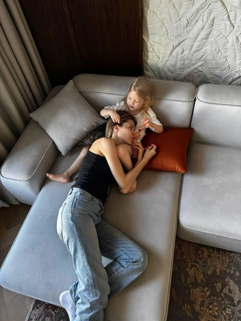 Олег Солнцев: «Фанаты говорят, что новый ведущий „НашПотребНадзор“ перенимает мои интонации и стиль» Олег Солнцев: «Фанаты говорят, что новый ведущий „НашПотребНадзор“ перенимает мои интонации и стиль»