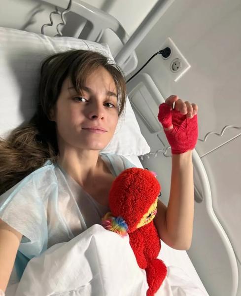 Ангелина Стречина рассказала правду о травме, полученной на "Народном ледниковом периоде"
Ангелина Стречина рассказала правду о травме, полученной на "Народном ледниковом периоде"