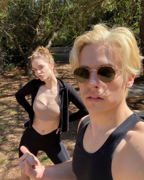 Самая милая пара: трогательная история любви Барбары Палвин и Дилана Спроуса Самая милая пара: трогательная история любви Барбары Палвин и Дилана Спроуса